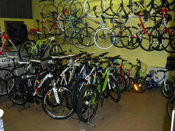 negozio pedala sport - interno